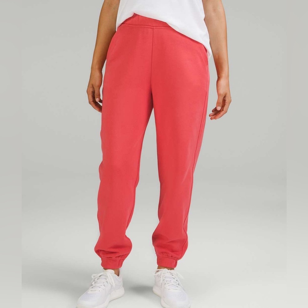 Lululemon Relaxed High-Rise Jogger Pale Raspberry. Size 14 - Picture 2 of 9